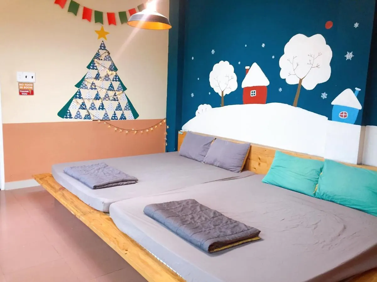 הקונטקטים של Co May Homestay